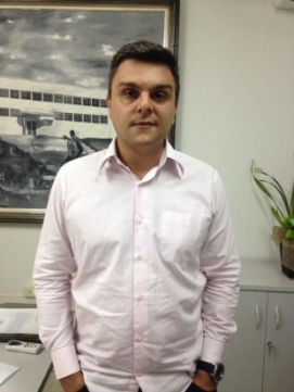 “O LABORATÓRIO DO HNSC SERÁ TERCEIRIZADO?”