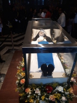 IRMÃ DULCE, AGORA SANTA 