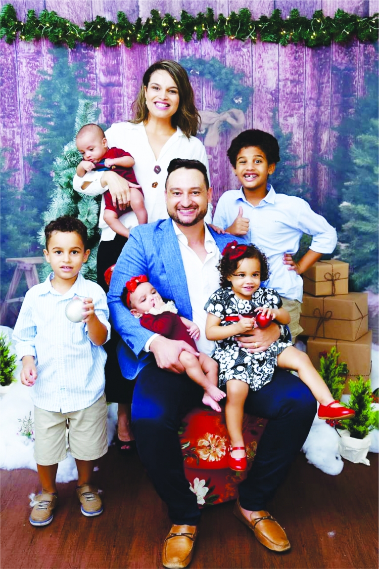 “SER MÃE DE 5 FILHOS ME TORNOU UMA PESSOA ESPECIAL E DIFERENTE E ISSO ME FAZ MUITO BEM”