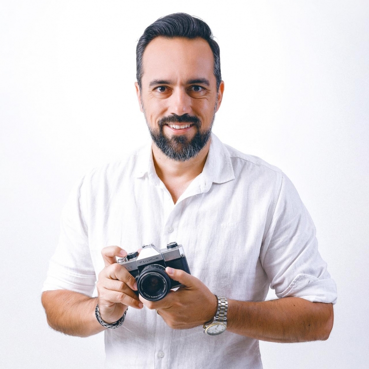 “O NÃO PODER TRABALHAR ME DEIXA ANGUSTIADO”
