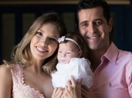  “DESCOBRI QUE ESTAVA GRÁVIDA, AOS OITO MESES”