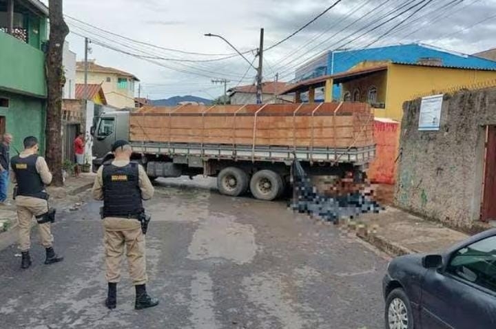 ADOLESCENTE MORRE, COM O PESCOÇO PRENSADO