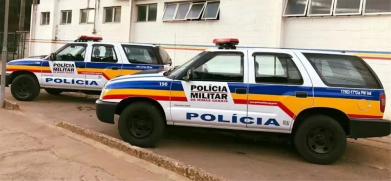 APENAS 17 E 16 ANOS E JÁ TRAFICANDO 