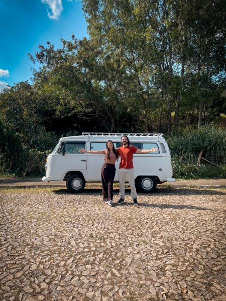 QUANDO UMA KOMBI VIRA A PRÓPRIA CASA
