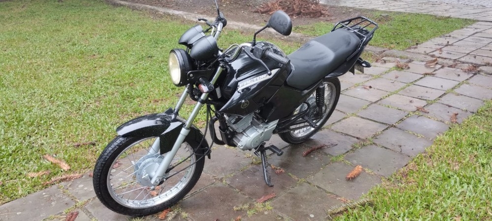 MOTO FURTADA É ENCONTRADA 
