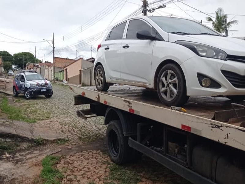 TRANSPORTANDO, DE MANEIRA IRREGULAR